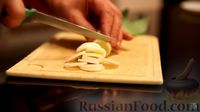 Восточный салат с говядиной, овощами и рисовой лапшой