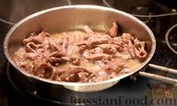 Восточный салат с говядиной, овощами и рисовой лапшой